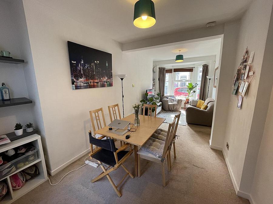 6 Moorfield Street