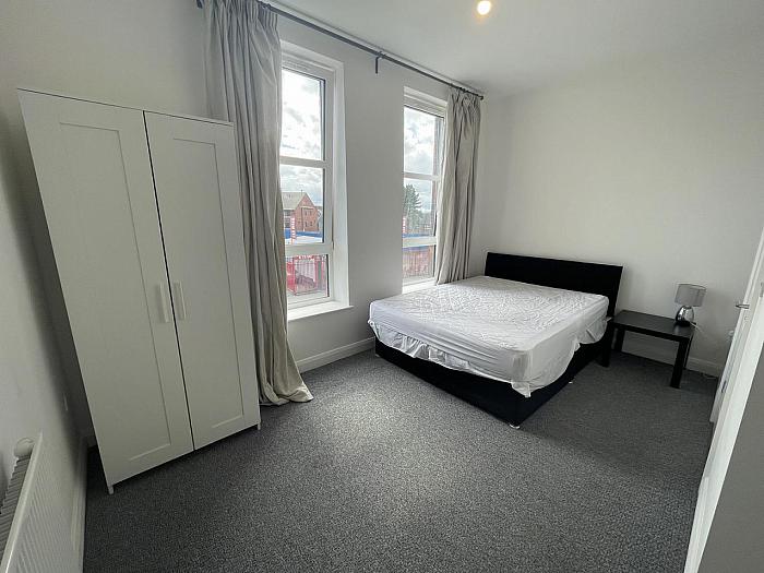 Apt 4, 42 - 46 Upper Newtownards Road