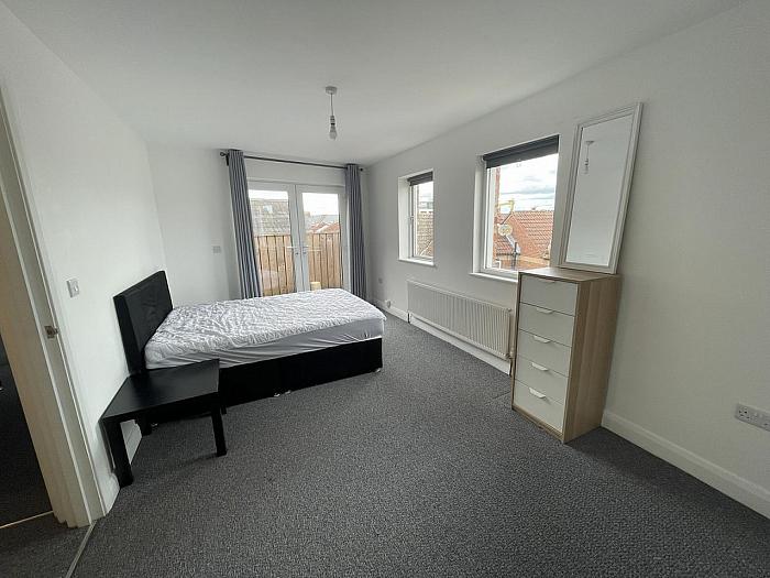 Apt 4, 42 - 46 Upper Newtownards Road