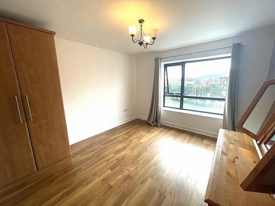 Apt 60 Quaygate, 19  Station Street