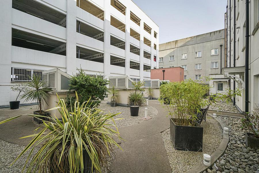 201 Saint Annes Square, 7 Edward Street