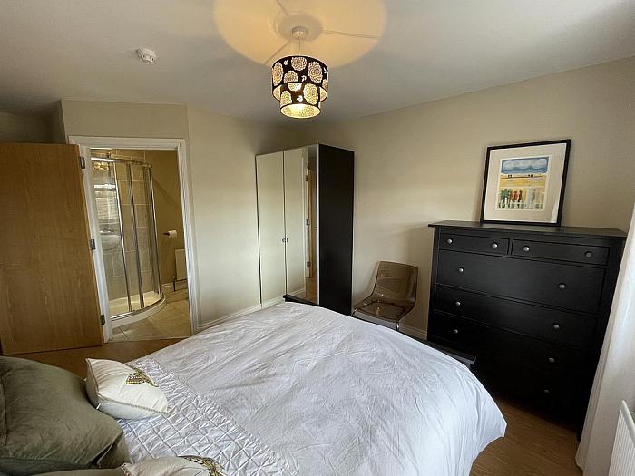 Apt 12 Church Quarter, 15 Galway Park