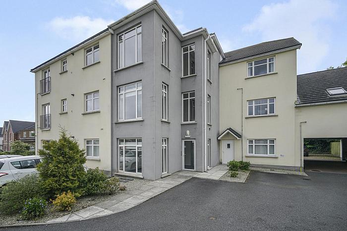 Apt 12 Church Quarter, 15 Galway Park