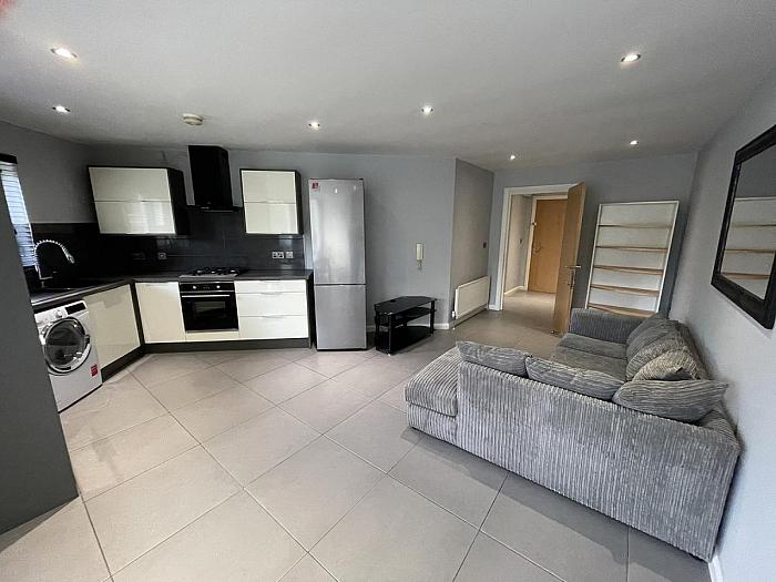 Apt 7 Shandon Manor, 17 Clara Road