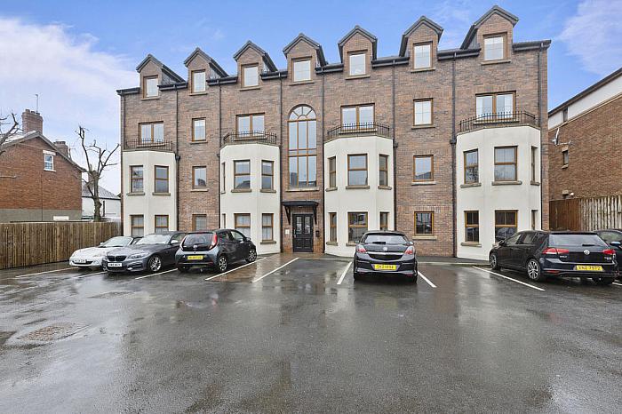 Apt 1 120 Upper Newtownards Road
