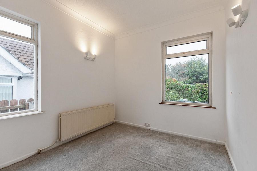 54 Kingsway Park