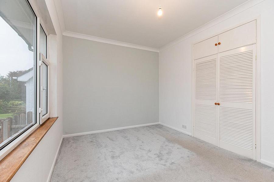 54 Kingsway Park