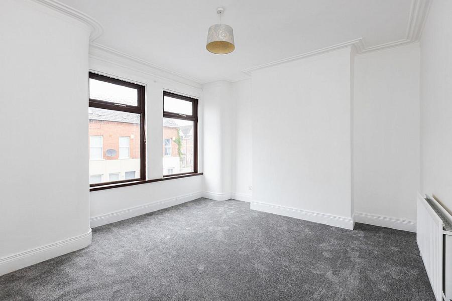 88 Dunraven Avenue