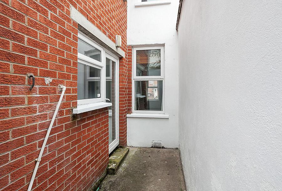 26 Wayland Street