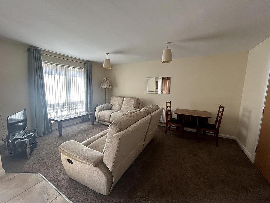Apt 4 Shandon Manor