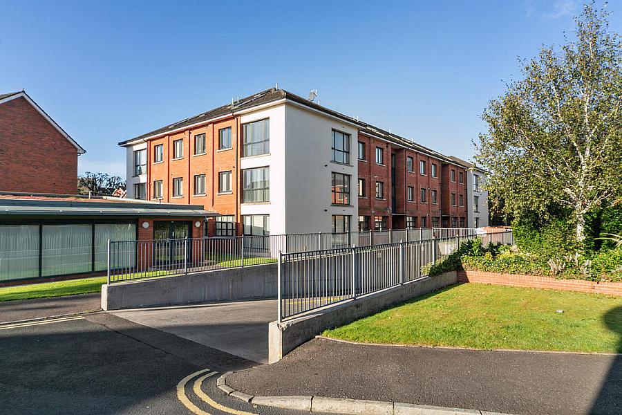 Apt 22 Hawthornden Building