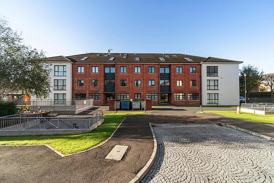 Apt 22 Hawthornden Building