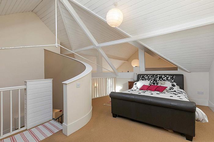 Apartment 6, 18 The Walled Garden