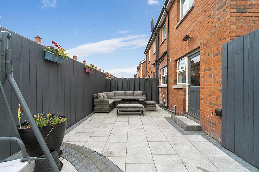 2 Ribble Street