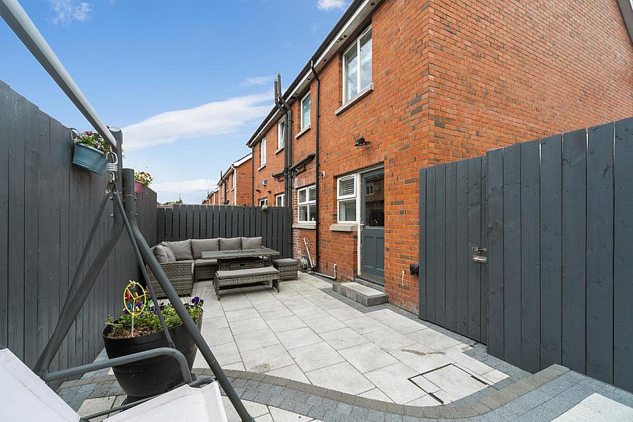 2 Ribble Street