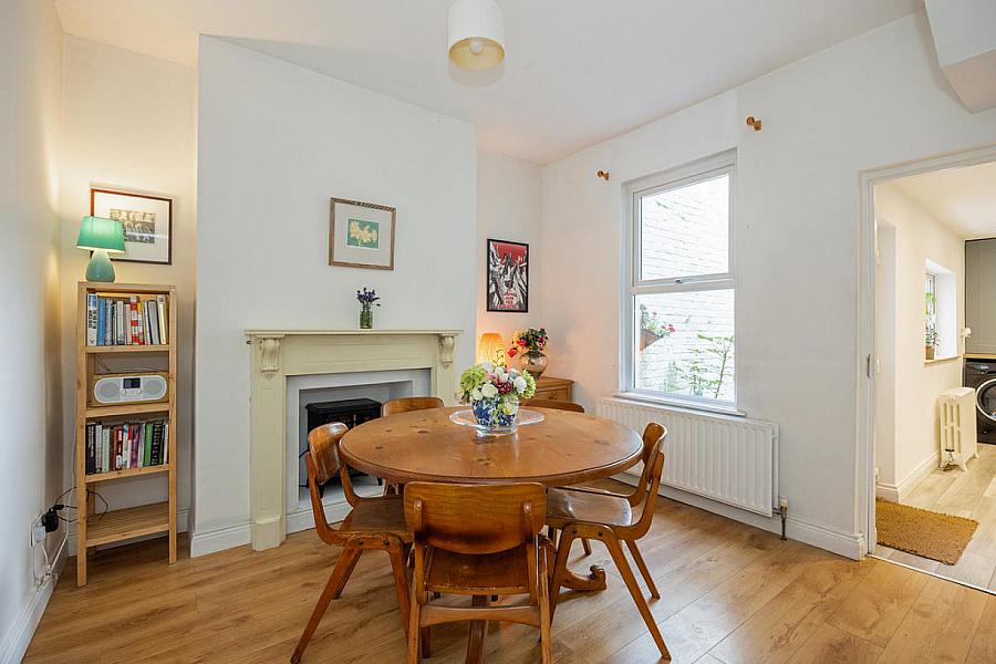 24 Campbell Park Avenue