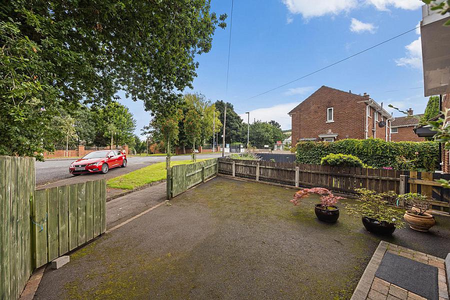 16 Knocknagoney Road