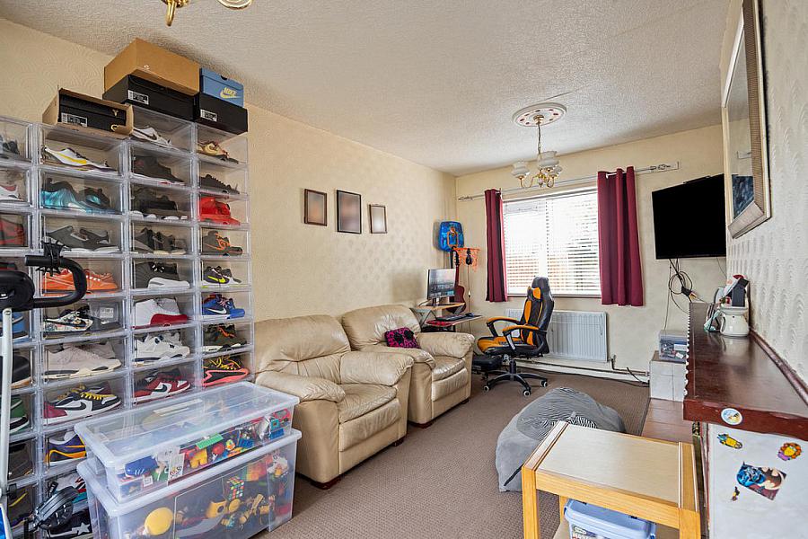 16 Knocknagoney Road