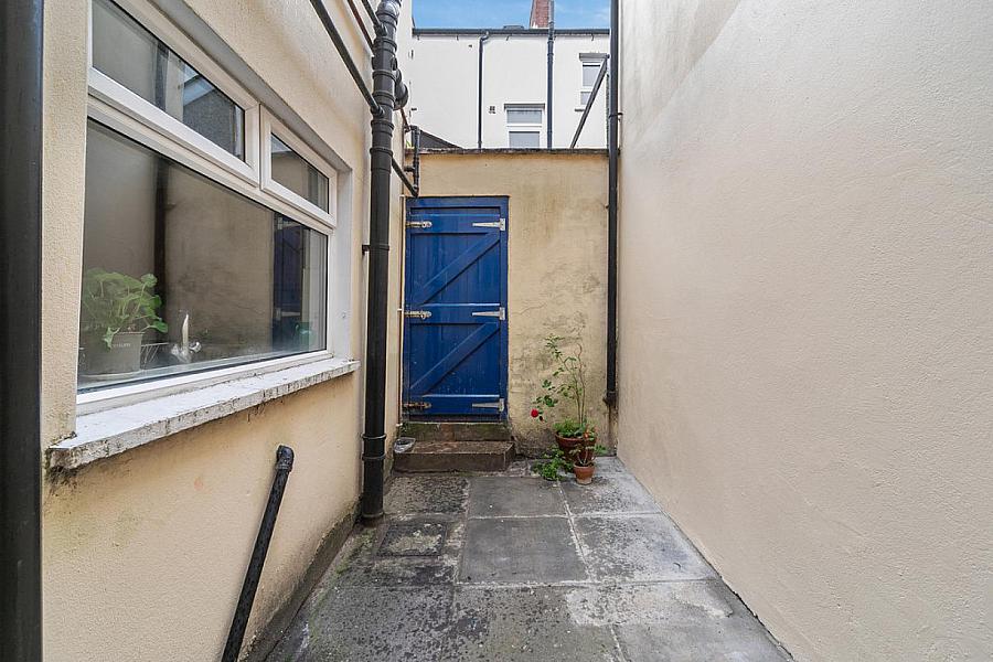 21 Ravenscroft Street