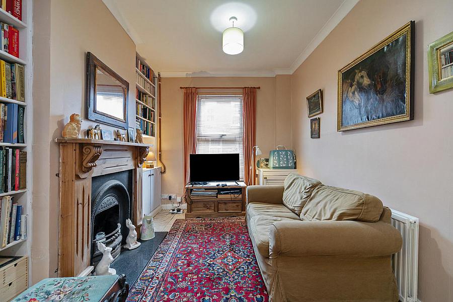 21 Ravenscroft Street