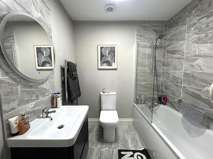 Apt 1, 2 Ballyoran Heights