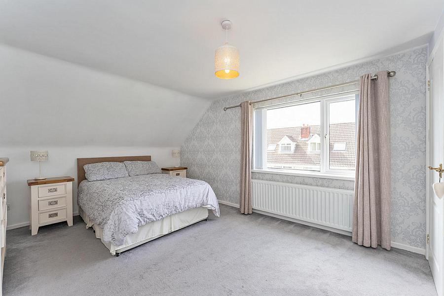 52 Dunlady Manor