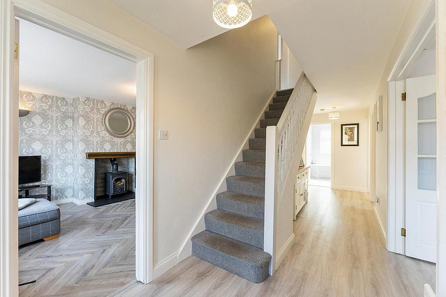 52 Dunlady Manor