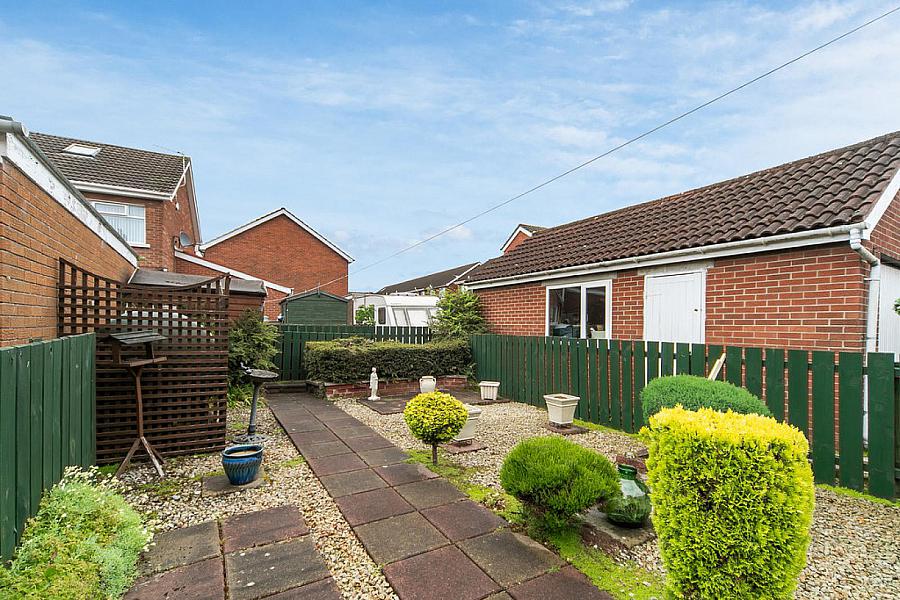 33 Larkfield Road