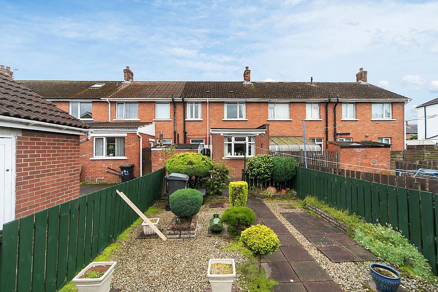 33 Larkfield Road