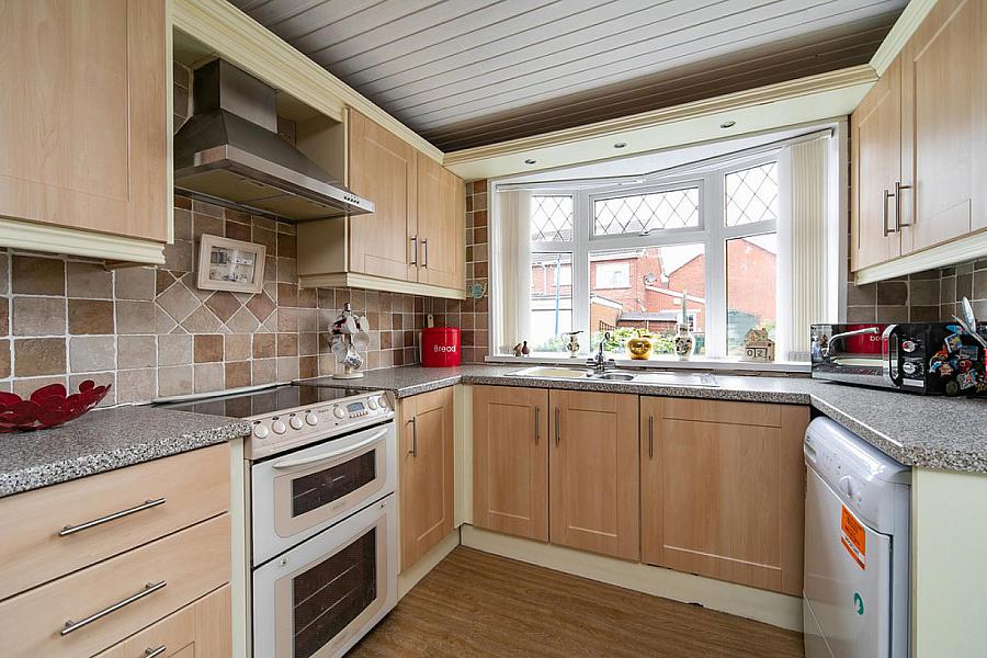 33 Larkfield Road