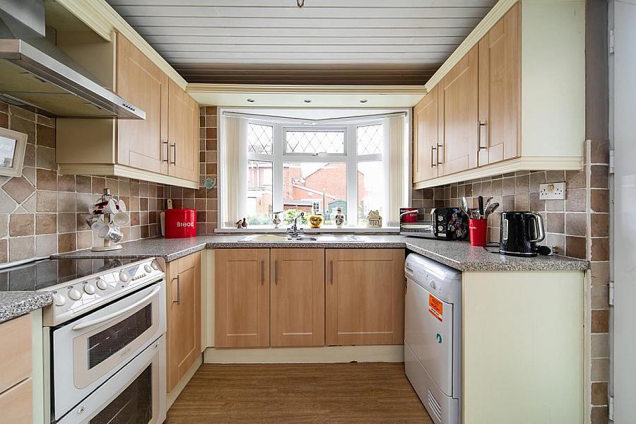 33 Larkfield Road