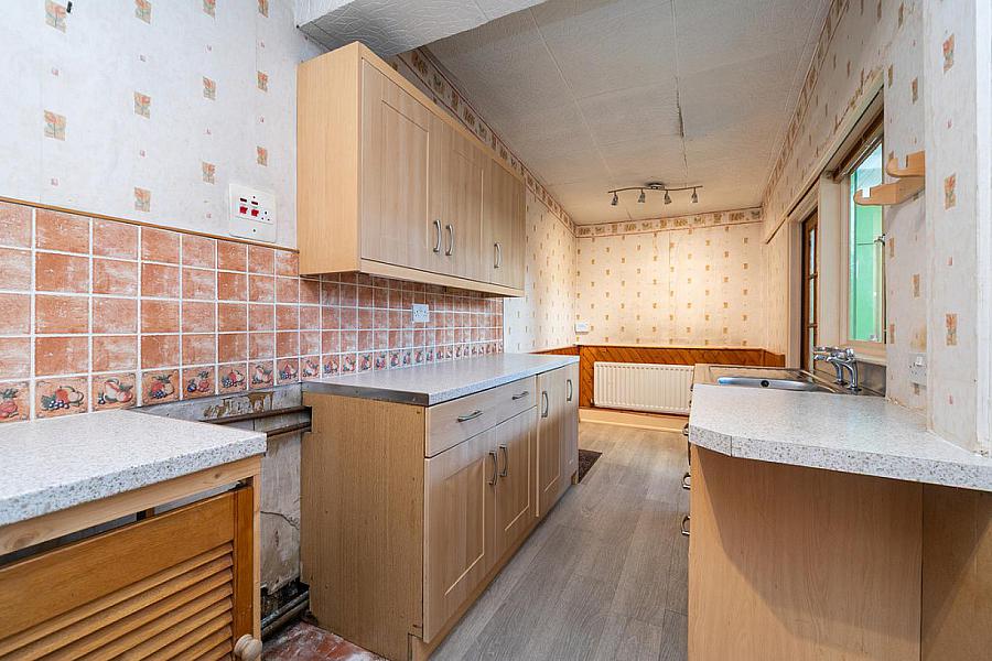 2 Clarendon Avenue