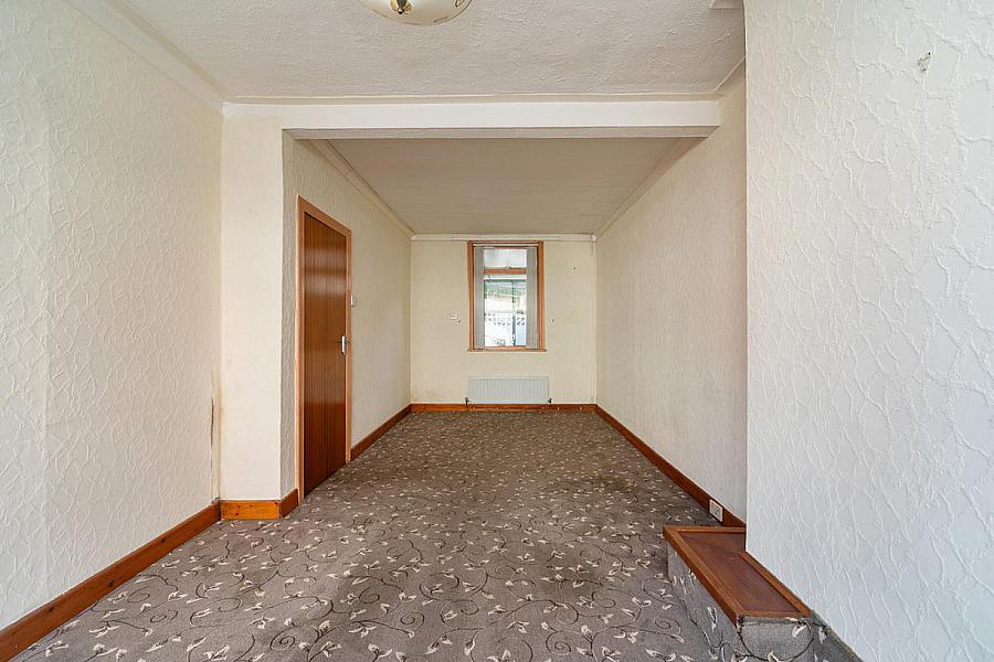 2 Clarendon Avenue