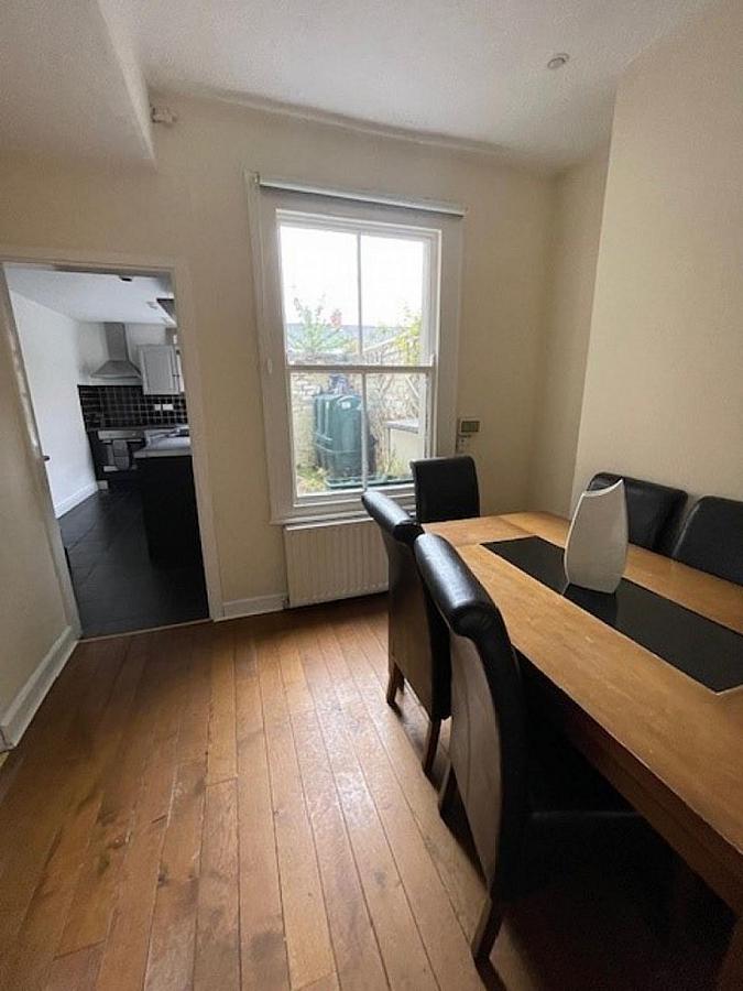 37 Kerrsland Crescent