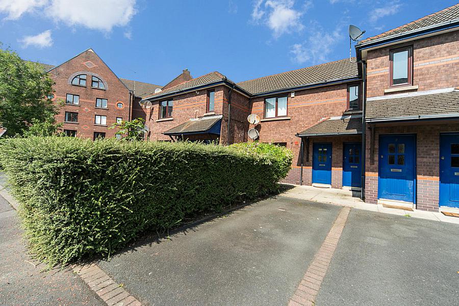 4 Ravenhill Reach