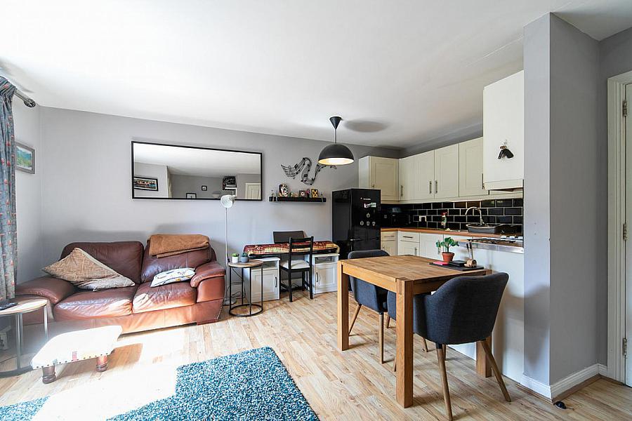4 Ravenhill Reach