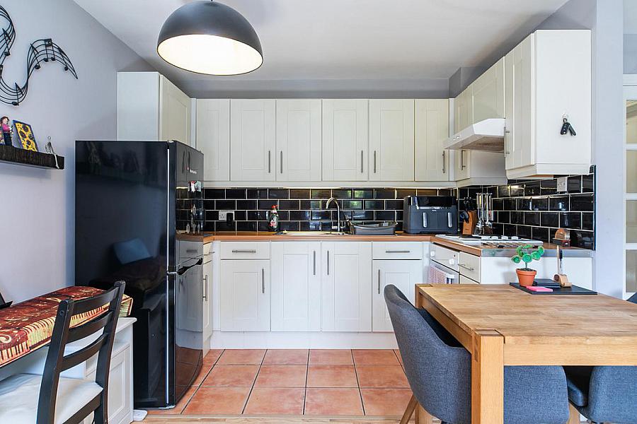 4 Ravenhill Reach