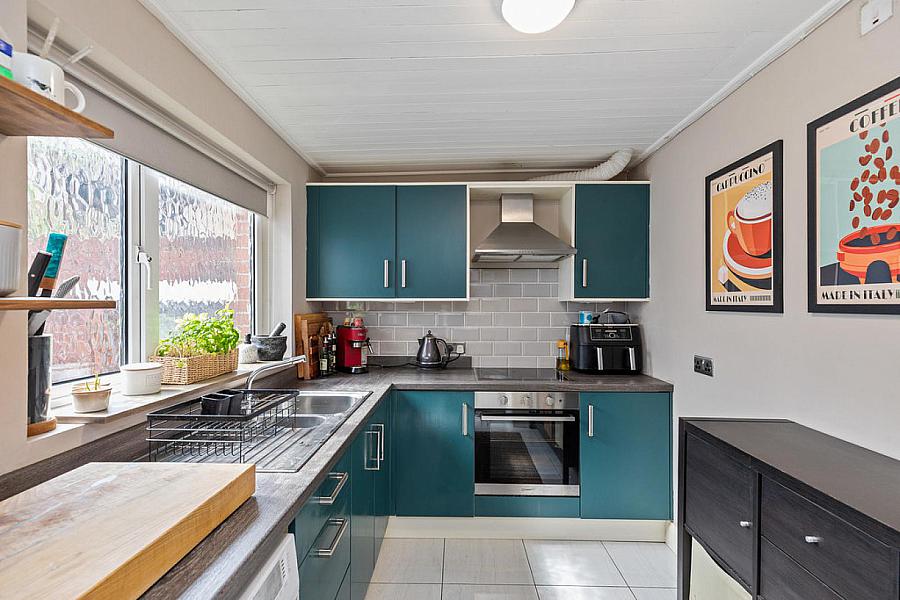 5 Dunraven Avenue
