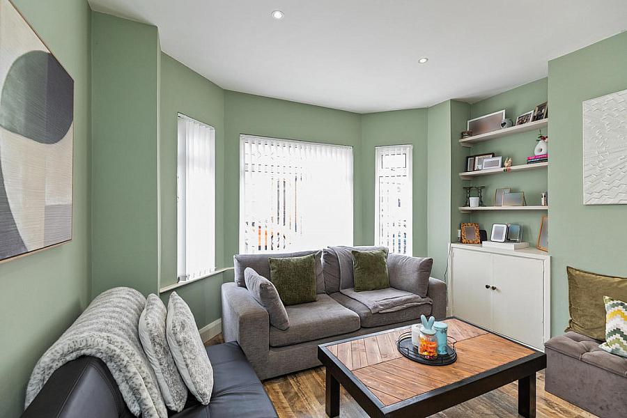 5 Dunraven Avenue