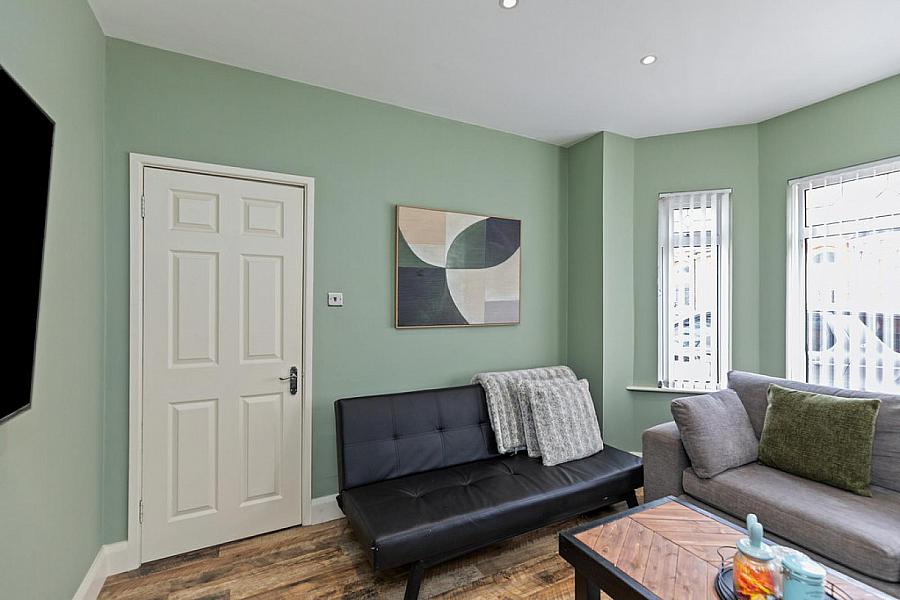 5 Dunraven Avenue