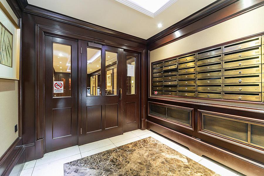 32 Custom House Residence