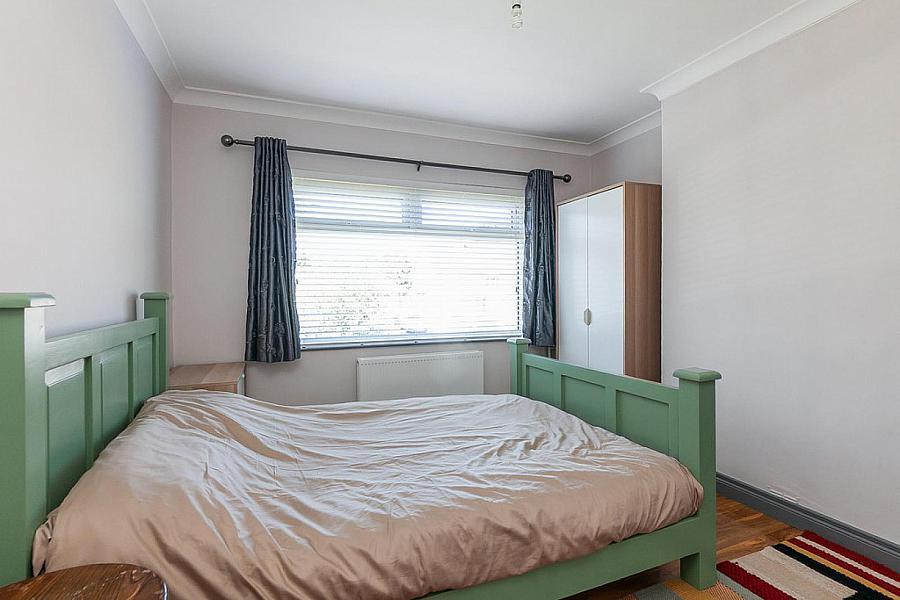33 Kingsway Park