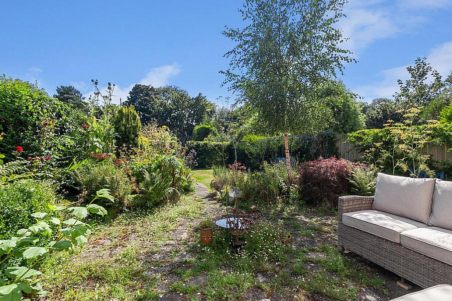 33 Kingsway Park