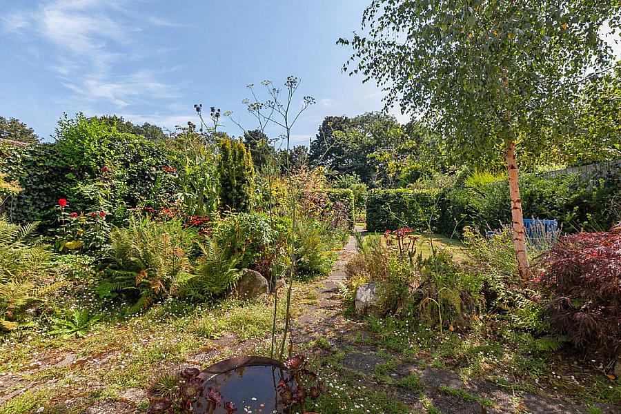 33 Kingsway Park