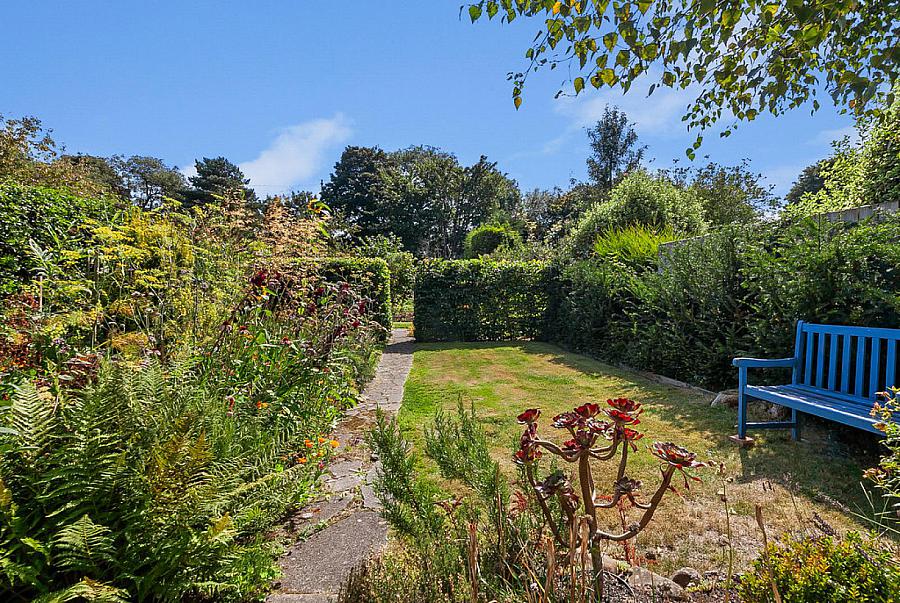 33 Kingsway Park