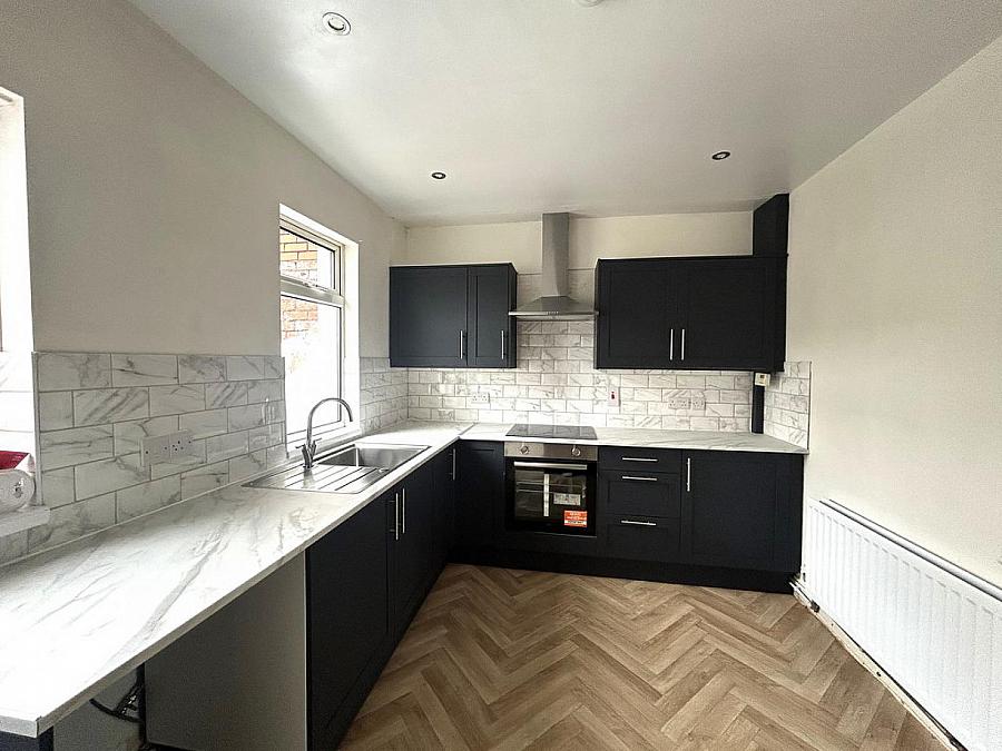 71 Avoniel Road