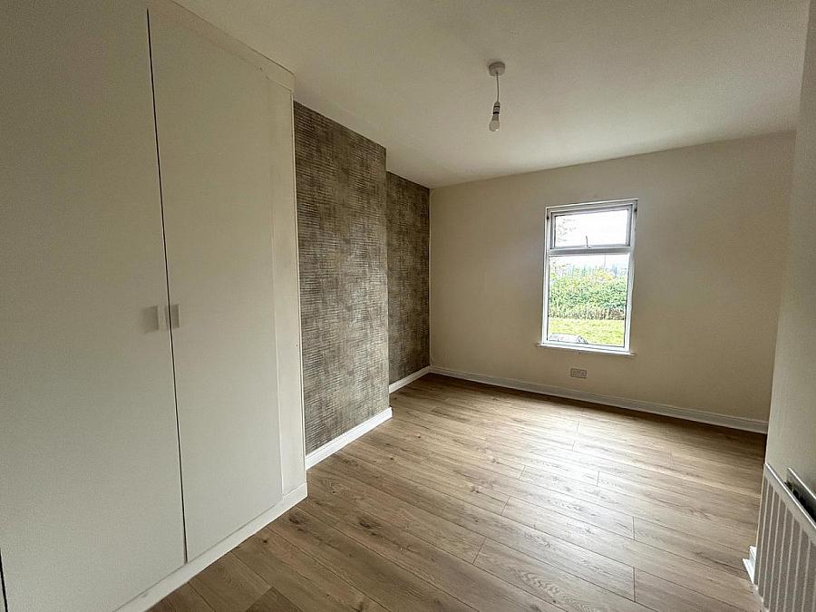71 Avoniel Road