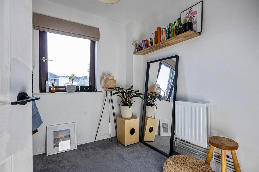 16 Ravenhill Reach