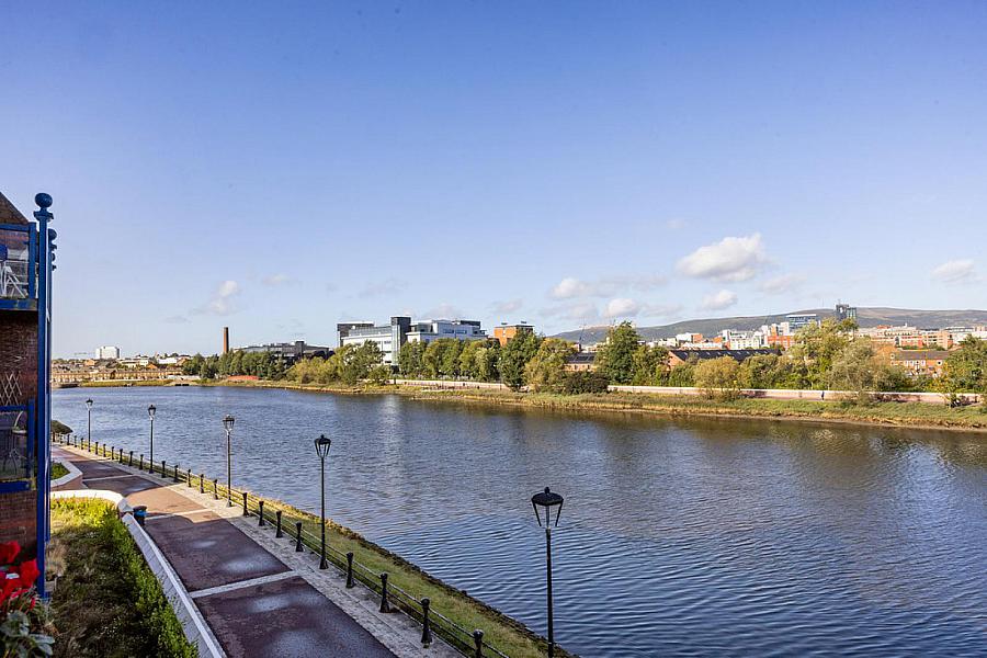 16 Ravenhill Reach