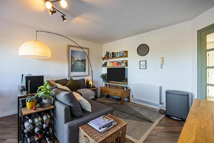 16 Ravenhill Reach